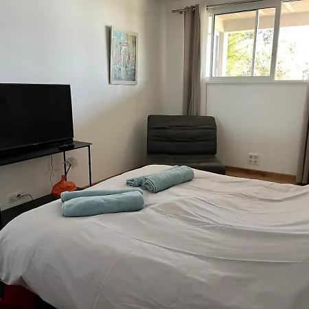 10 Beds - Pool